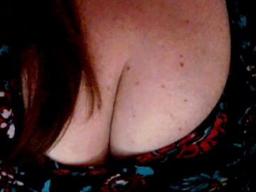 bbw32  02-11-2021 teasing Female